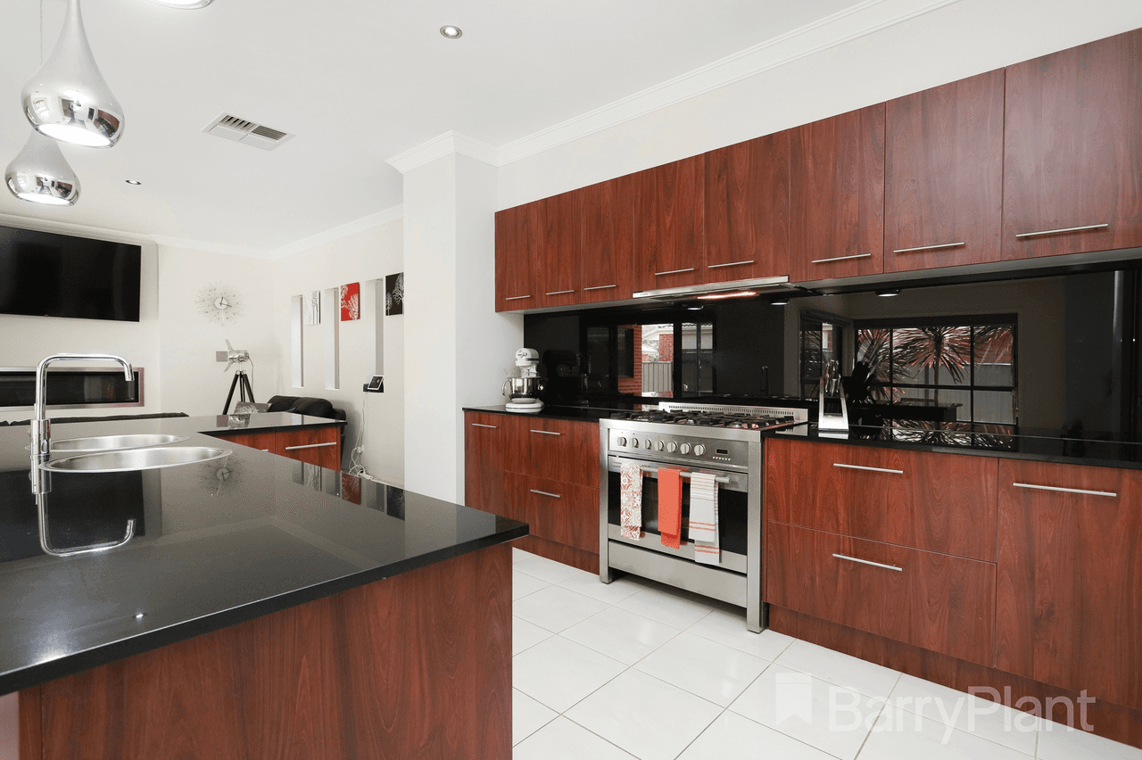 23 Hampton Street, Craigieburn, VIC 3064