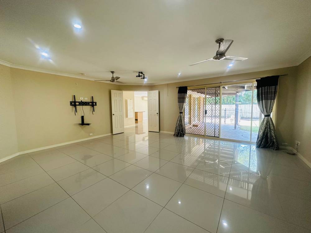 41 Capricorn Drive, PACIFIC PINES, QLD 4211