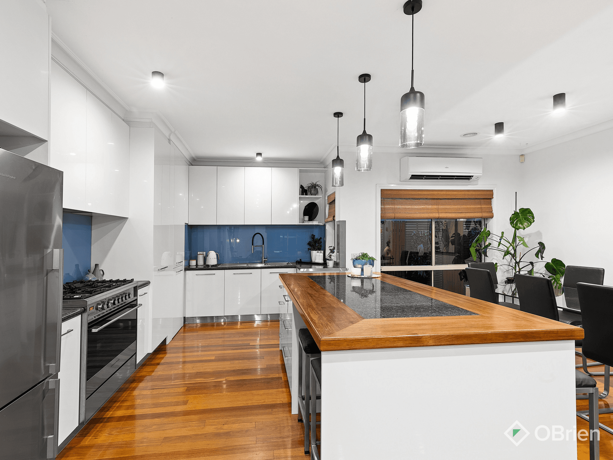 6 Apollo Court, Hillside, VIC 3037