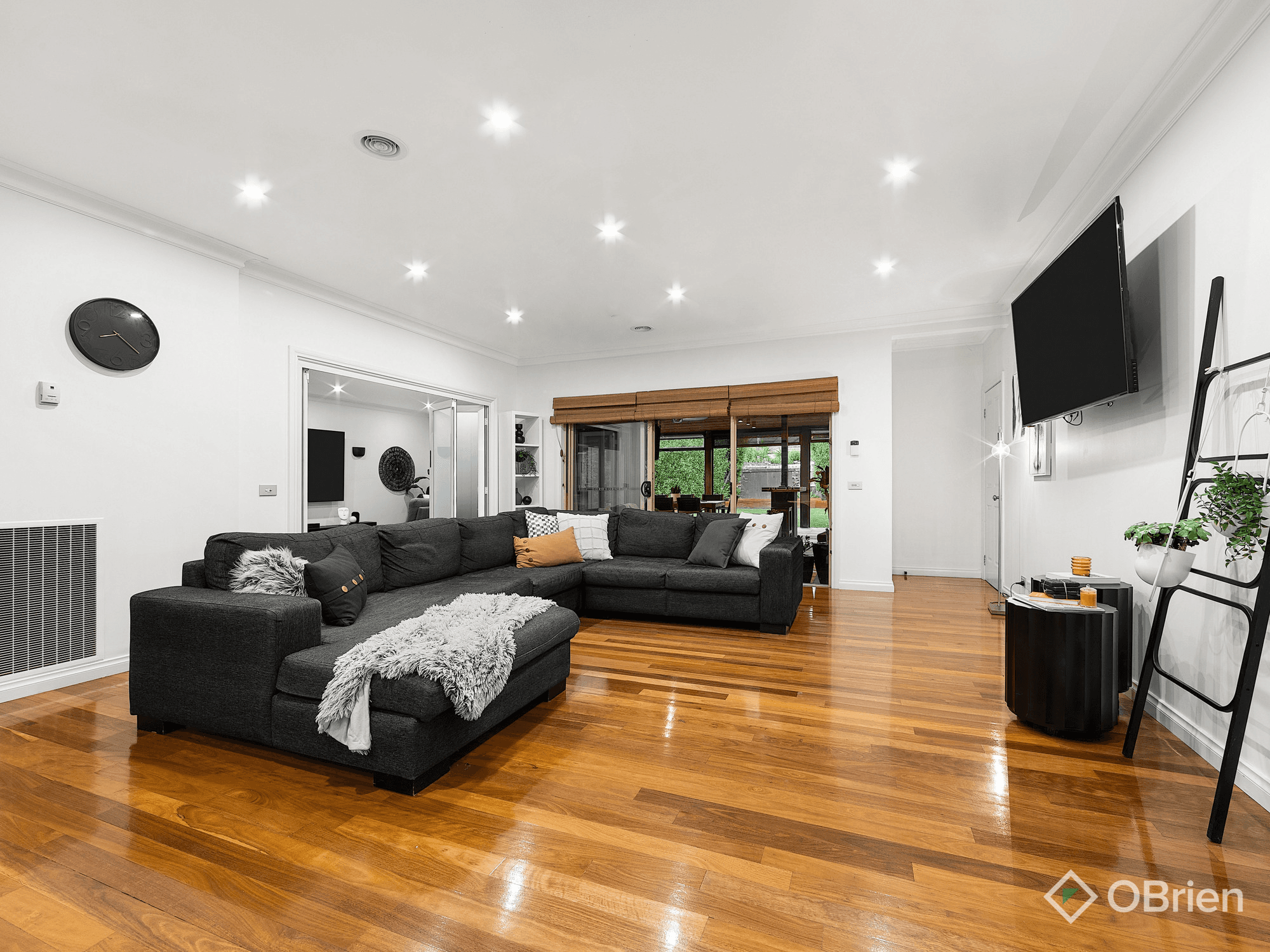 6 Apollo Court, Hillside, VIC 3037