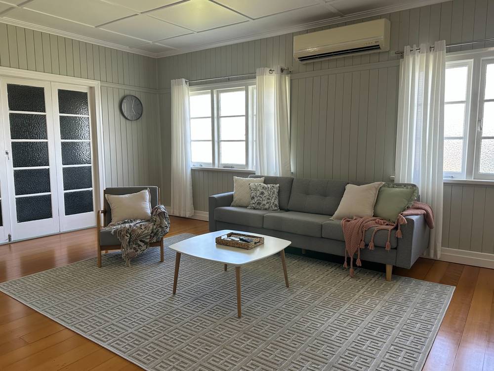 16 Beech Street, BARCALDINE, QLD 4725
