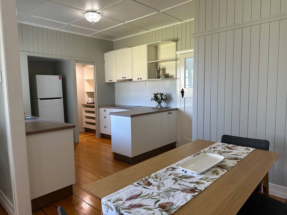 16 Beech Street, BARCALDINE, QLD 4725