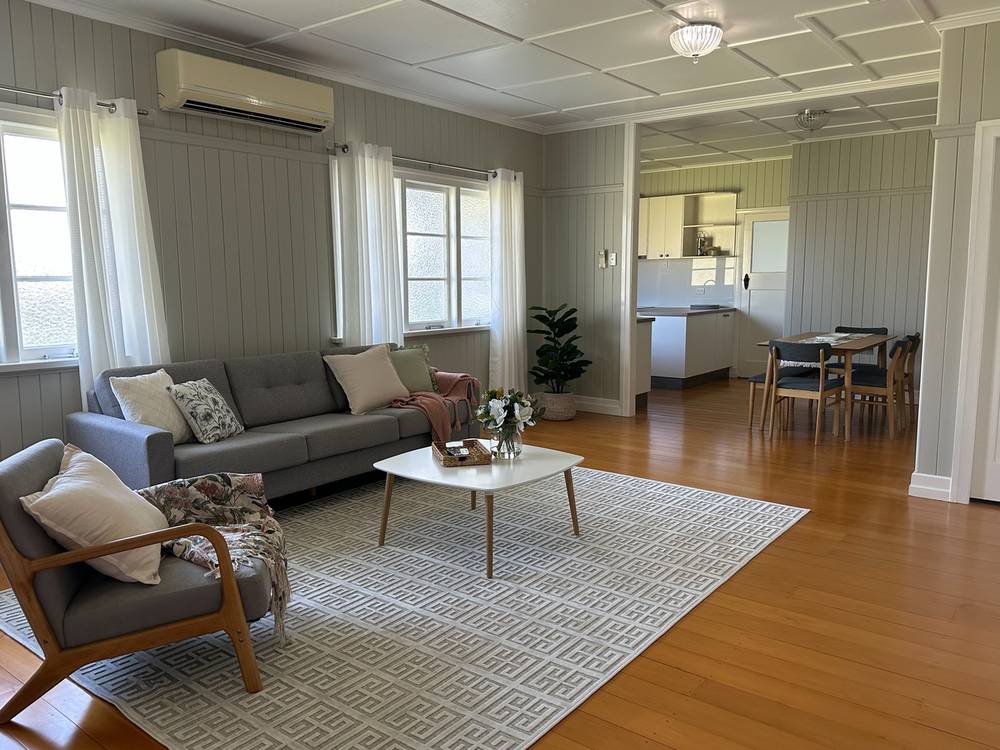 16 Beech Street, BARCALDINE, QLD 4725