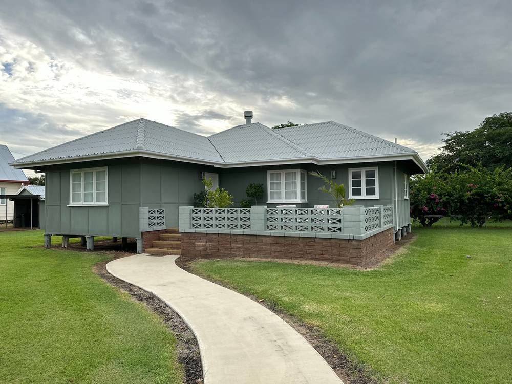 16 Beech Street, BARCALDINE, QLD 4725