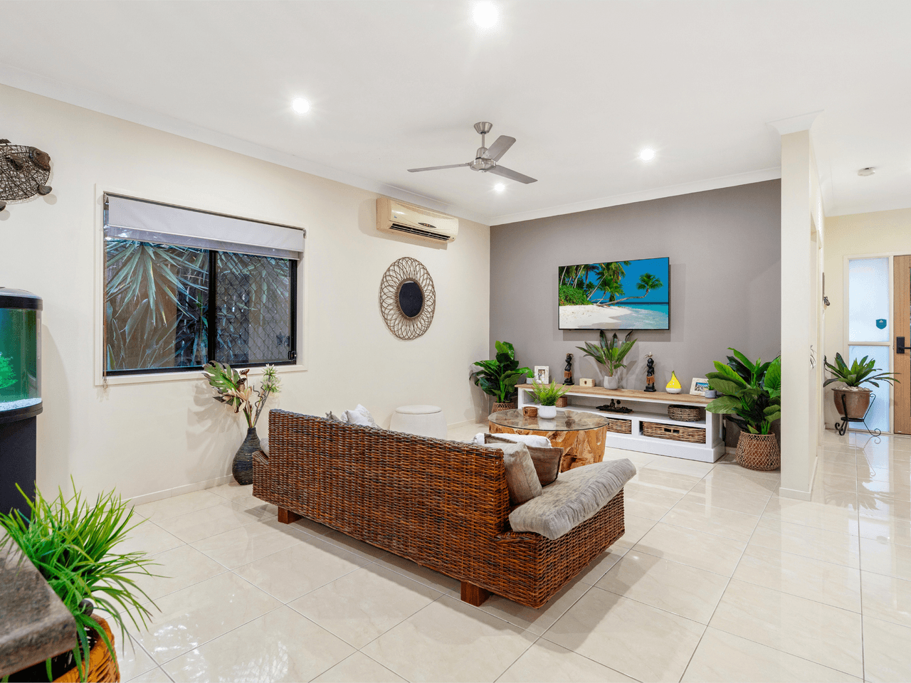 1 Hibiscus Way, SPRINGFIELD LAKES, QLD 4300