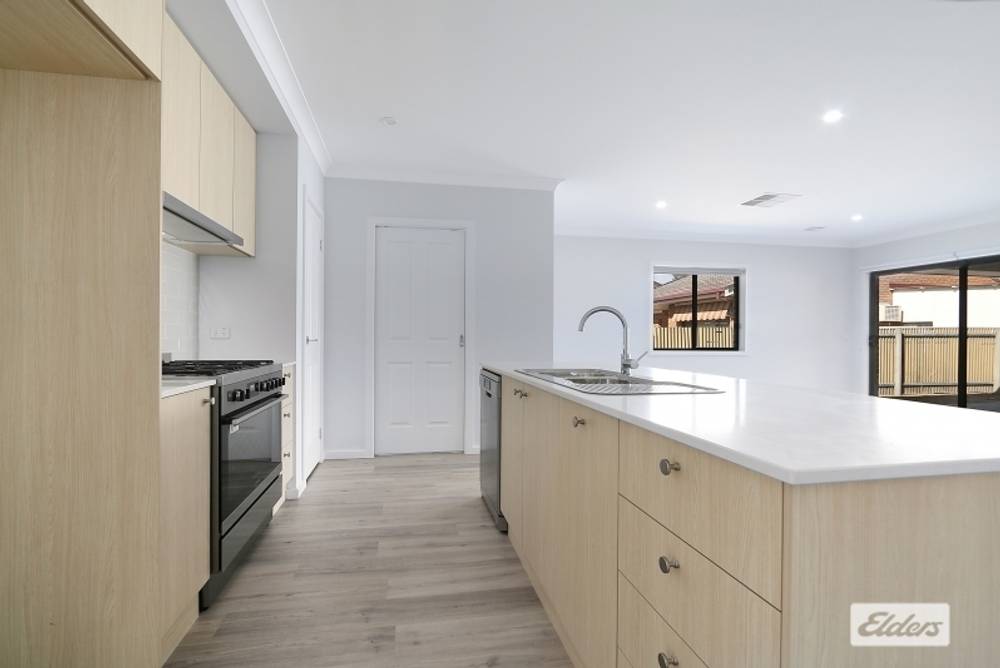 8 Cyrilla Court, West Wodonga, VIC 3690