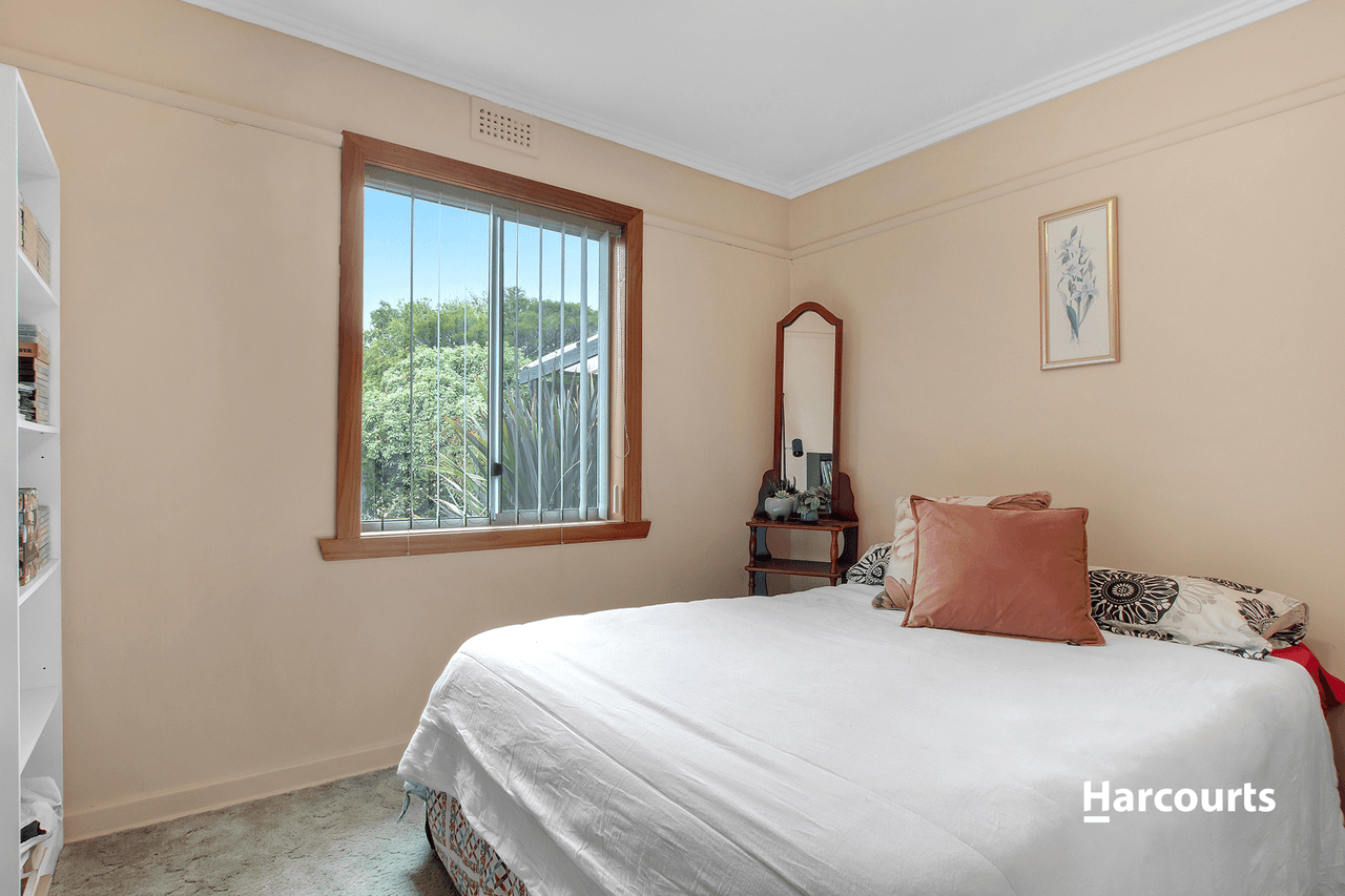 19 Madden Crescent, DEVONPORT, TAS 7310