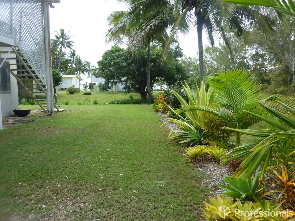 41 Evans Avenue, SEAFORTH, QLD 4741