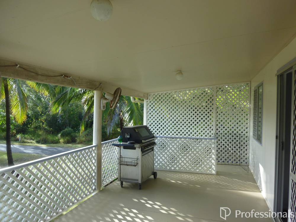 41 Evans Avenue, SEAFORTH, QLD 4741