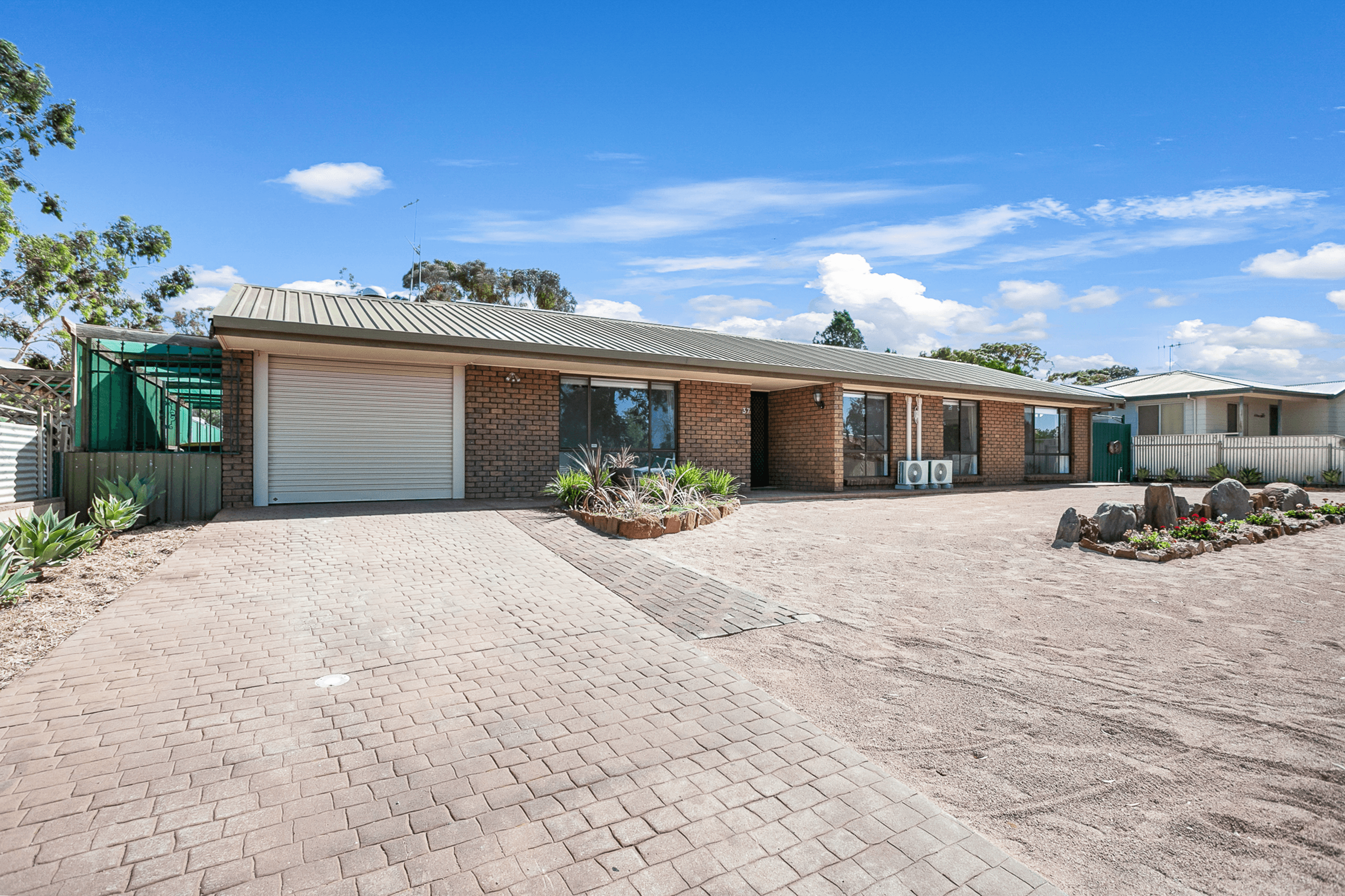 37 Pauline Street, PARINGA, SA 5340