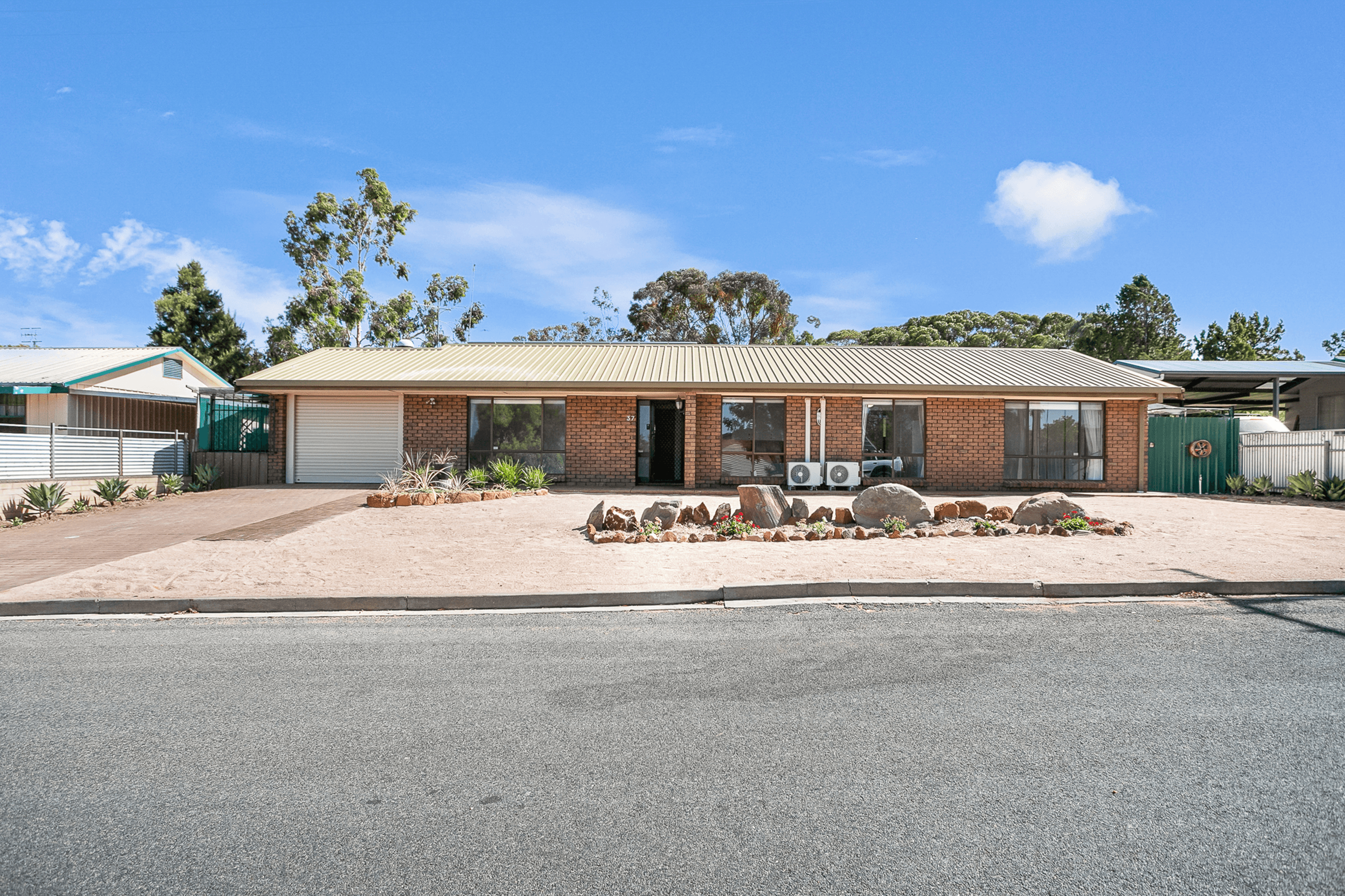 37 Pauline Street, PARINGA, SA 5340