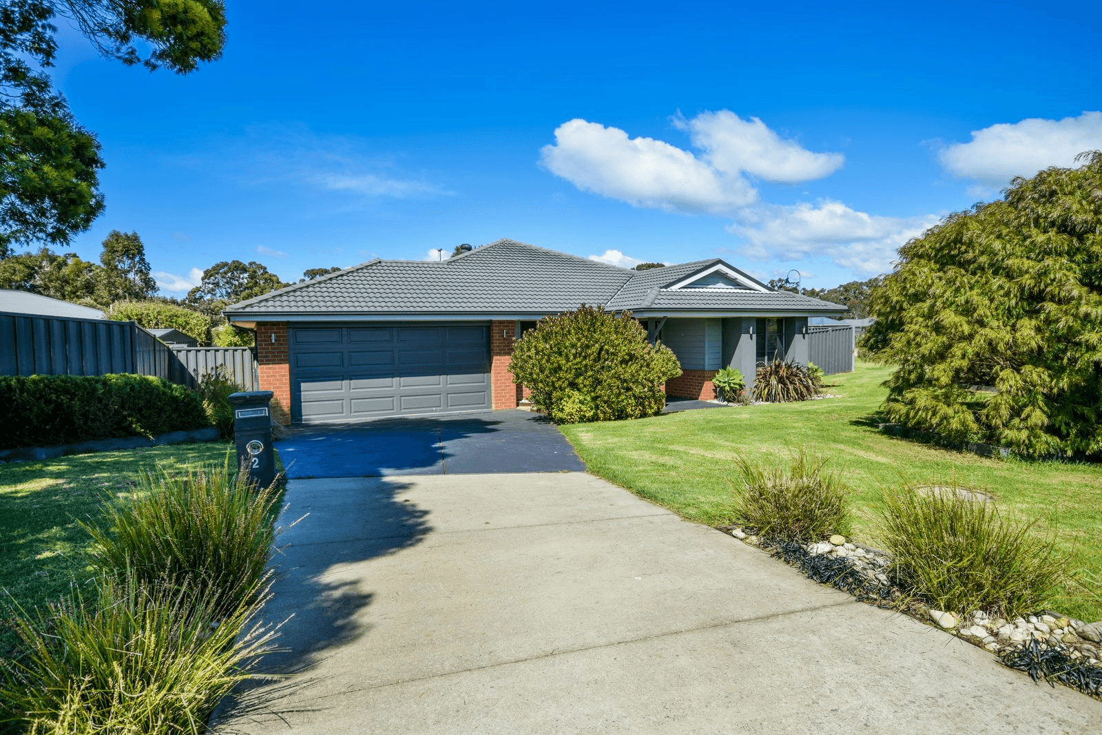 2 Jacaranda Dr, Paynesville, VIC 3880