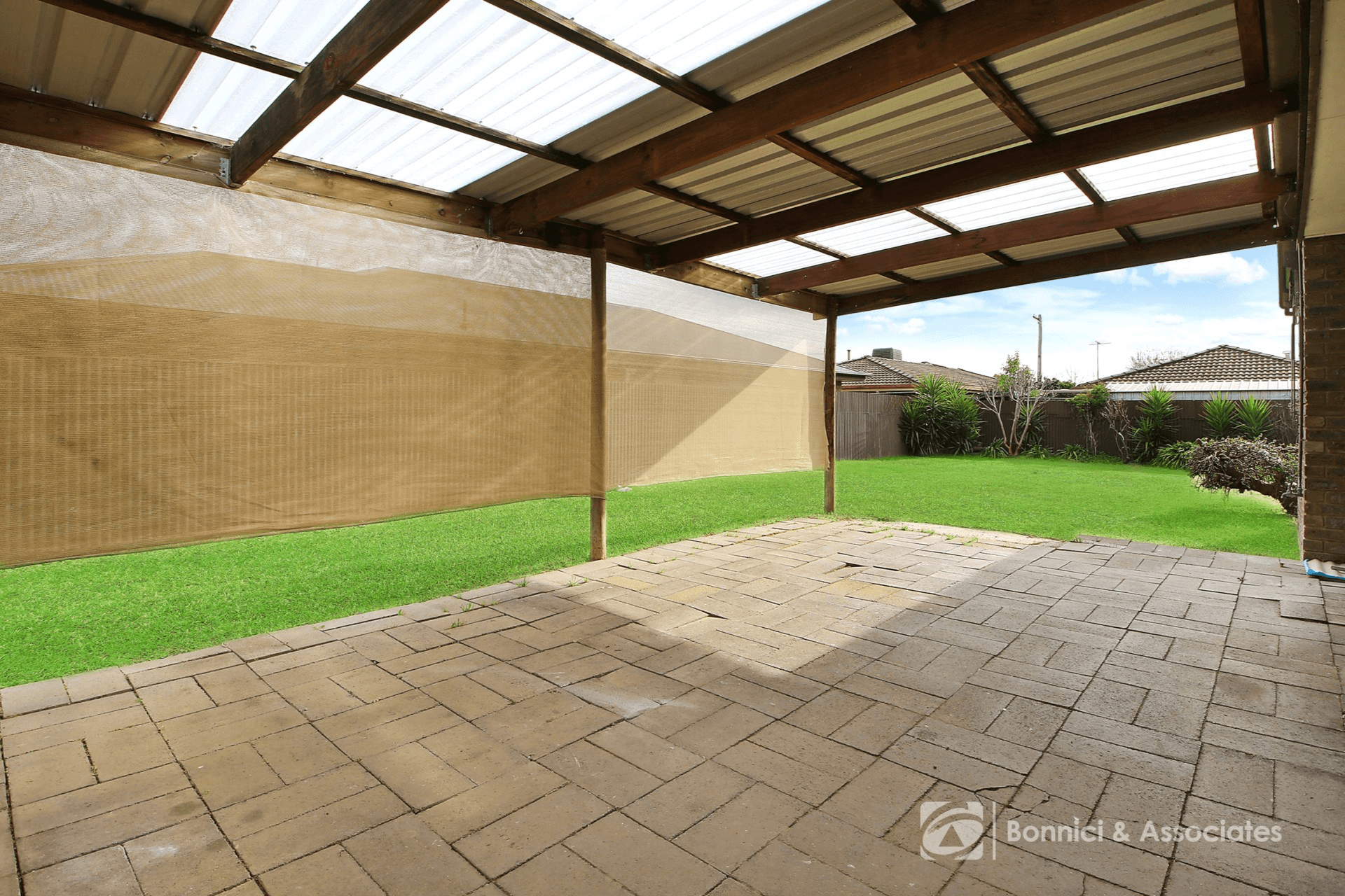 16 Robert Crescent, West Wodonga, VIC 3690