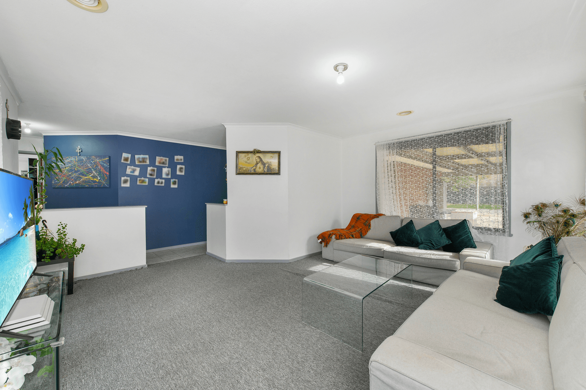 11 Flintoff Avenue, Burnside, VIC 3023