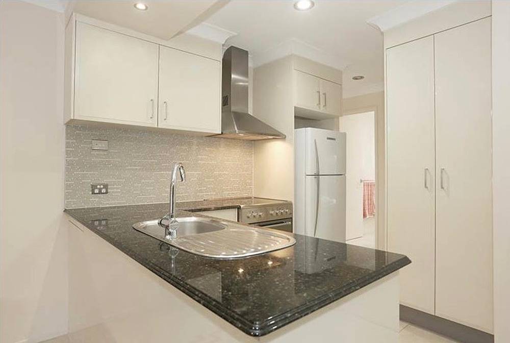 2/51 Walton Street, SOUTHPORT, QLD 4215
