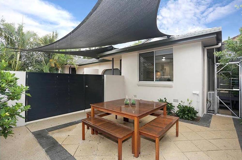 2/51 Walton Street, SOUTHPORT, QLD 4215
