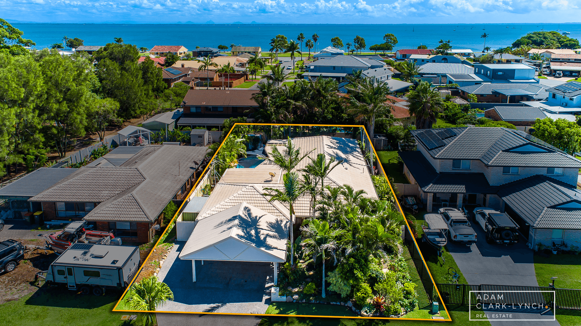 15 Southern Cross Drive, Newport, QLD 4020