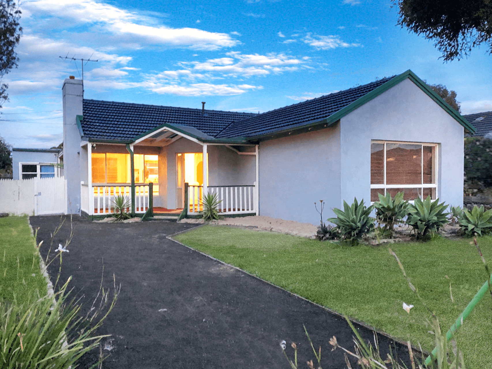 18 Daleglen Street, Reservoir, VIC 3073