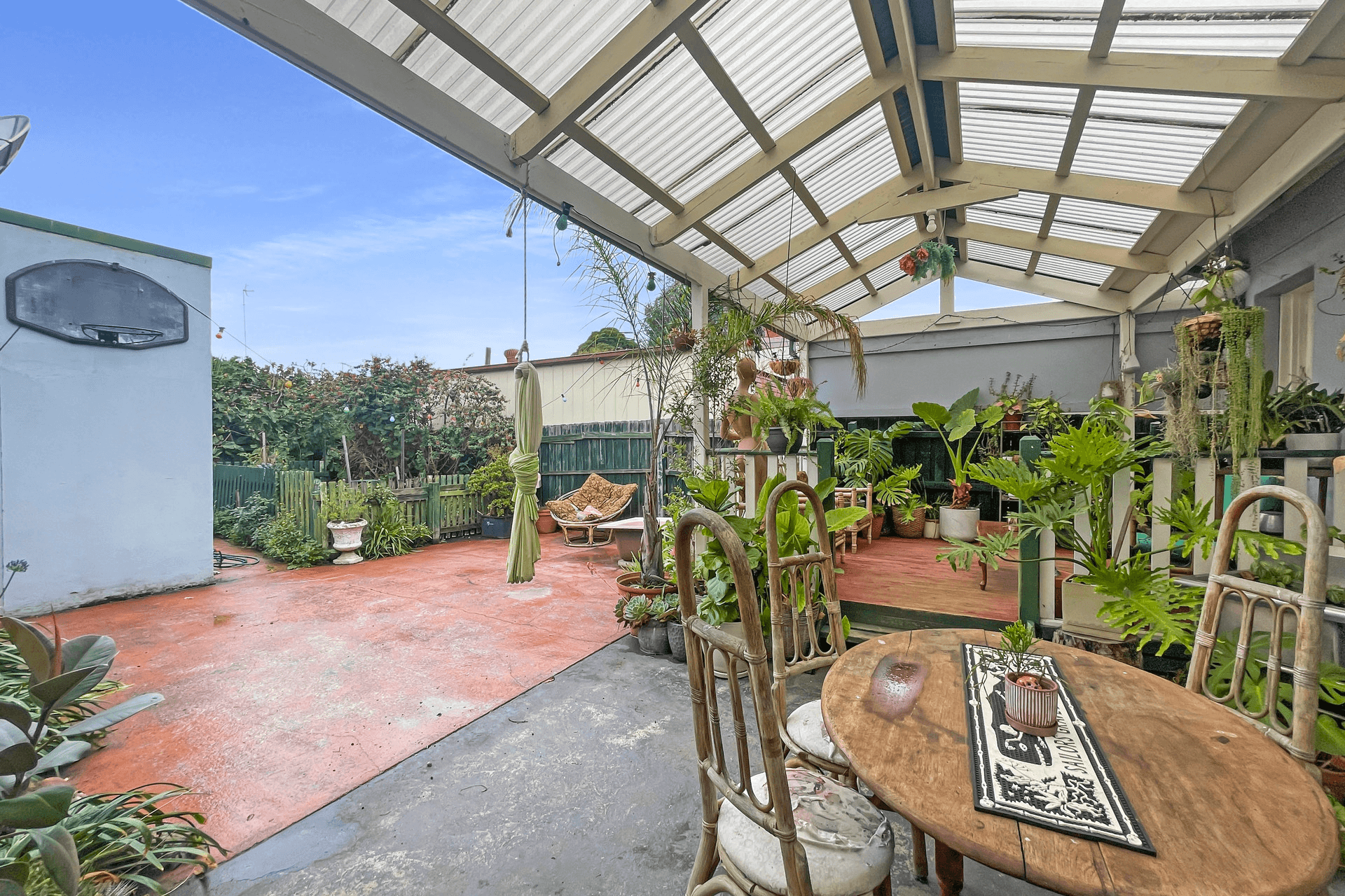 18 Daleglen Street, Reservoir, VIC 3073