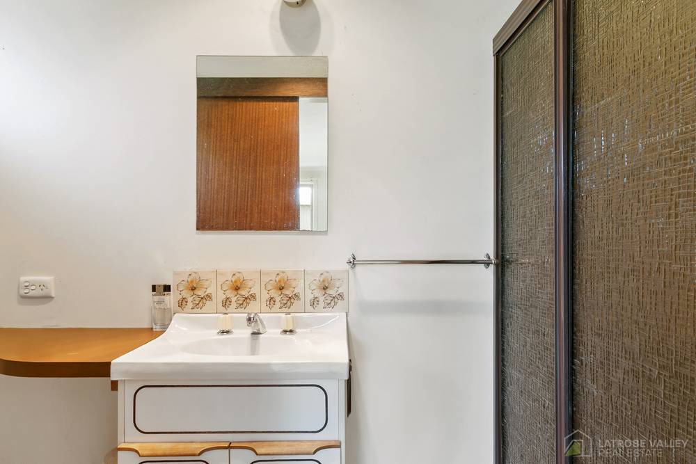 15 Rickard Drive, Churchill, VIC 3842