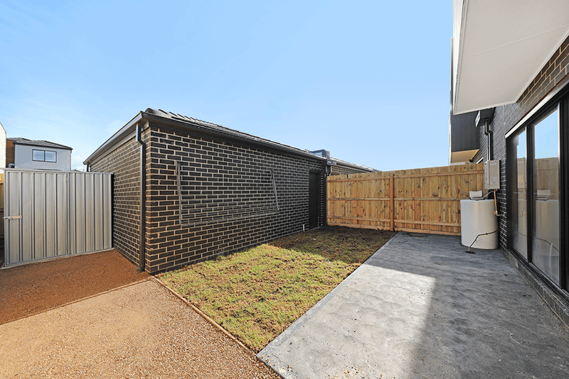 10 Newbridge Boulevard, Wallan, VIC 3756