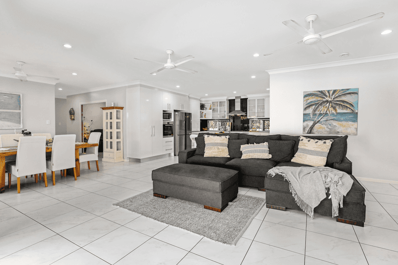 41 Stream Avenue, Kewarra Beach, QLD 4879