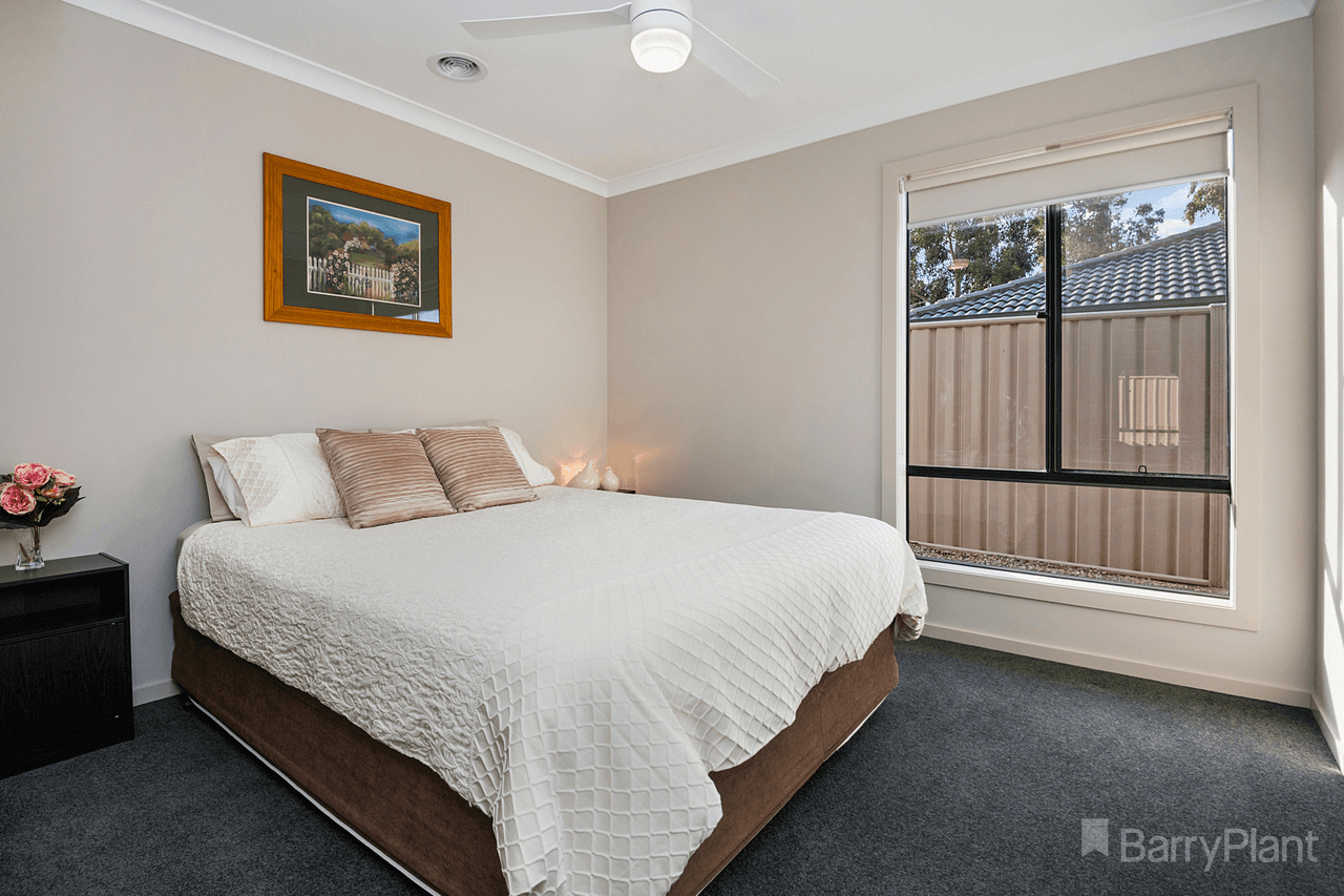 102 Bassett Drive, Strathfieldsaye, VIC 3551