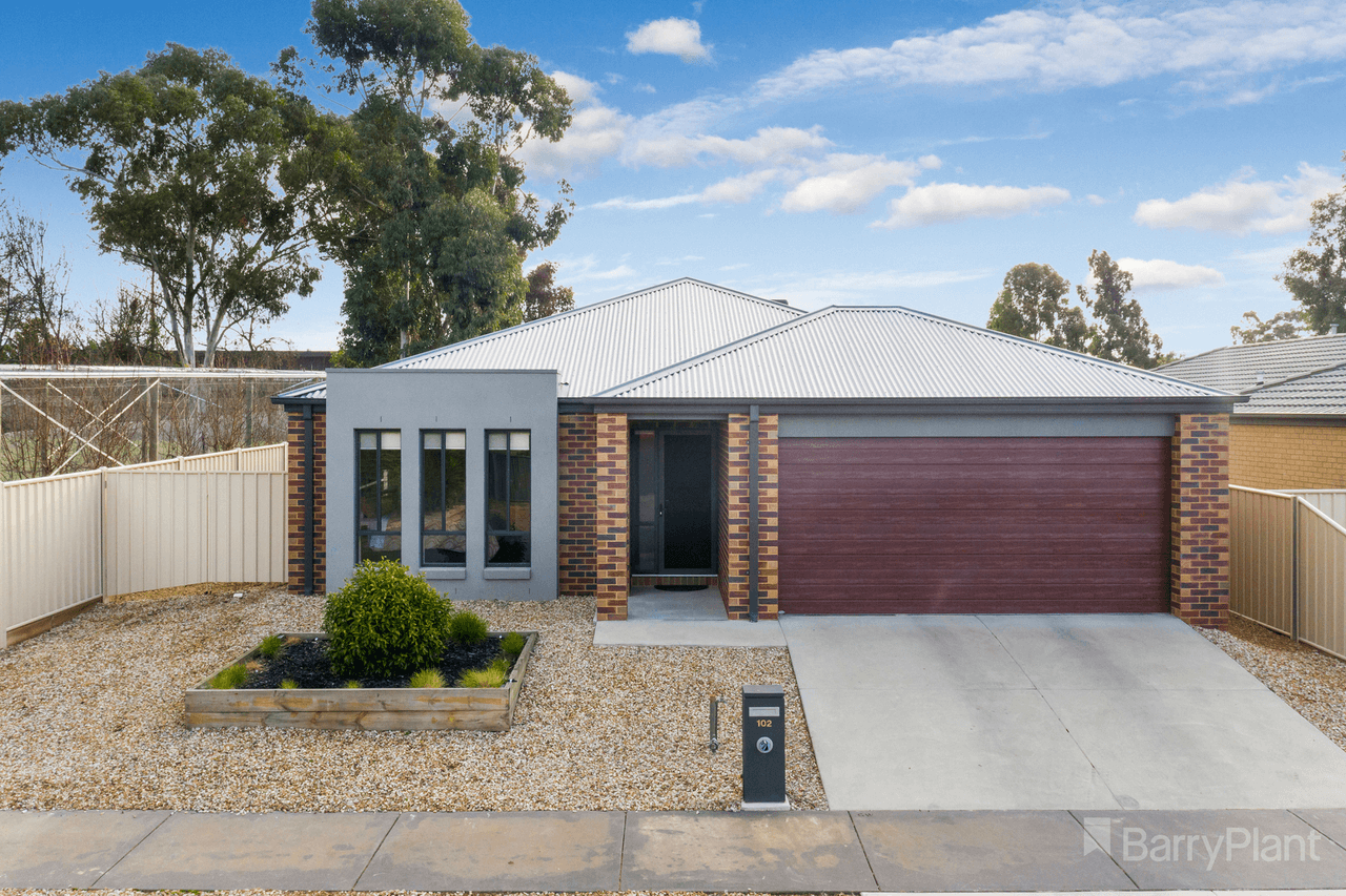 102 Bassett Drive, Strathfieldsaye, VIC 3551