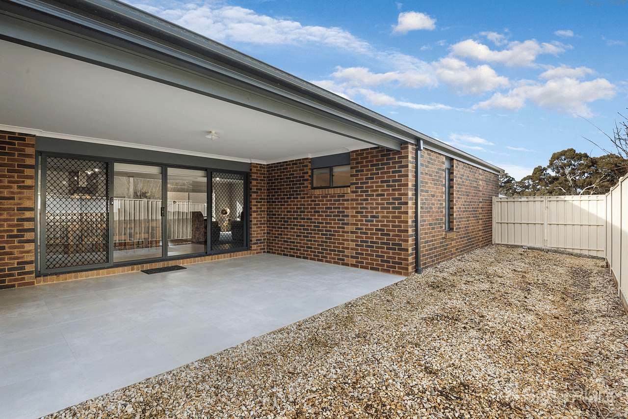 102 Bassett Drive, Strathfieldsaye, VIC 3551