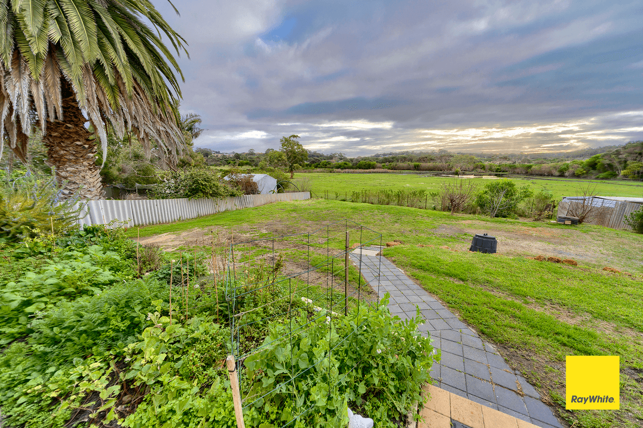 27 Boronia Avenue, COLLINGWOOD HEIGHTS, WA 6330