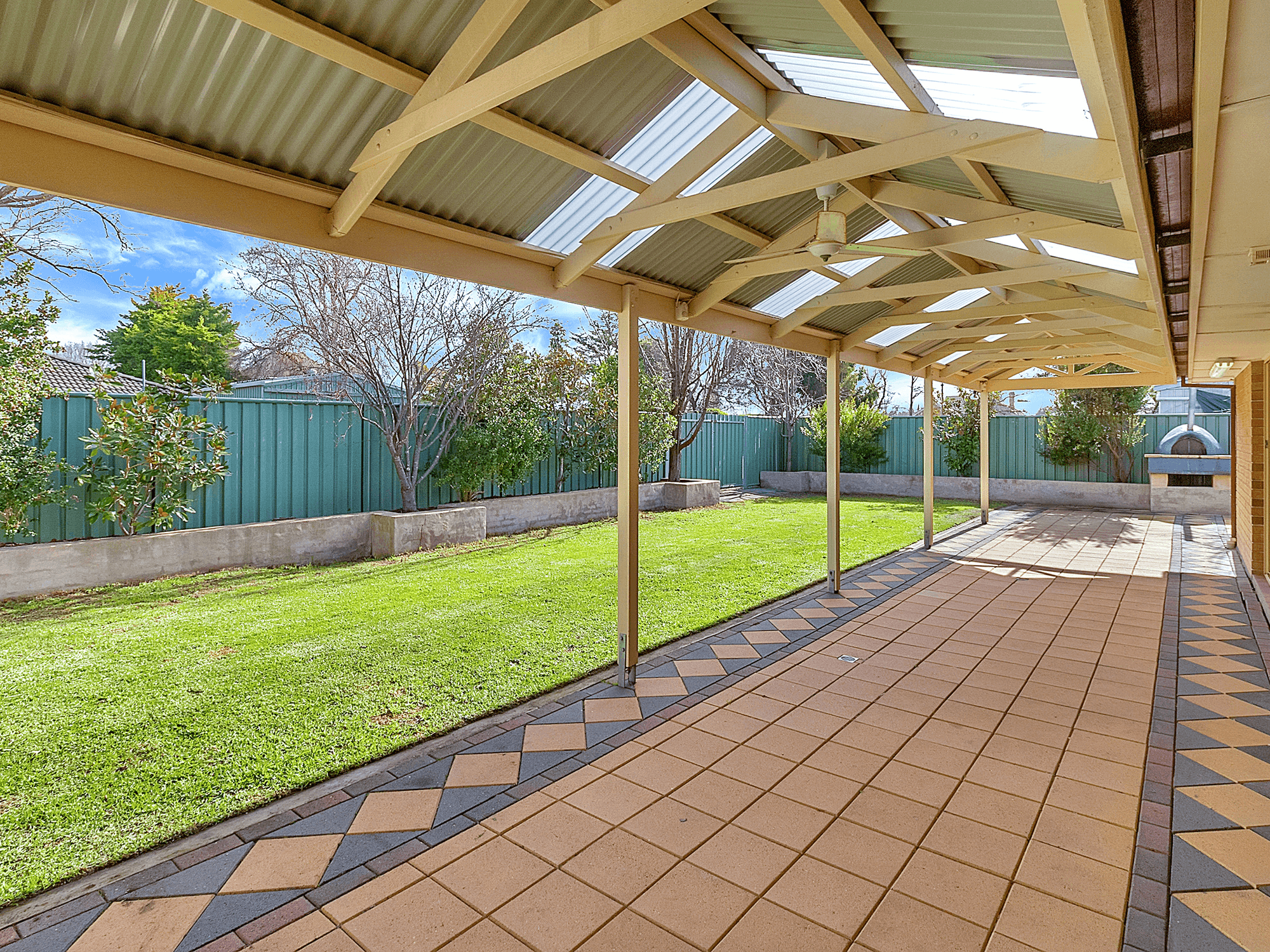 1 GOLDEN WAY, NURIOOTPA, SA 5355