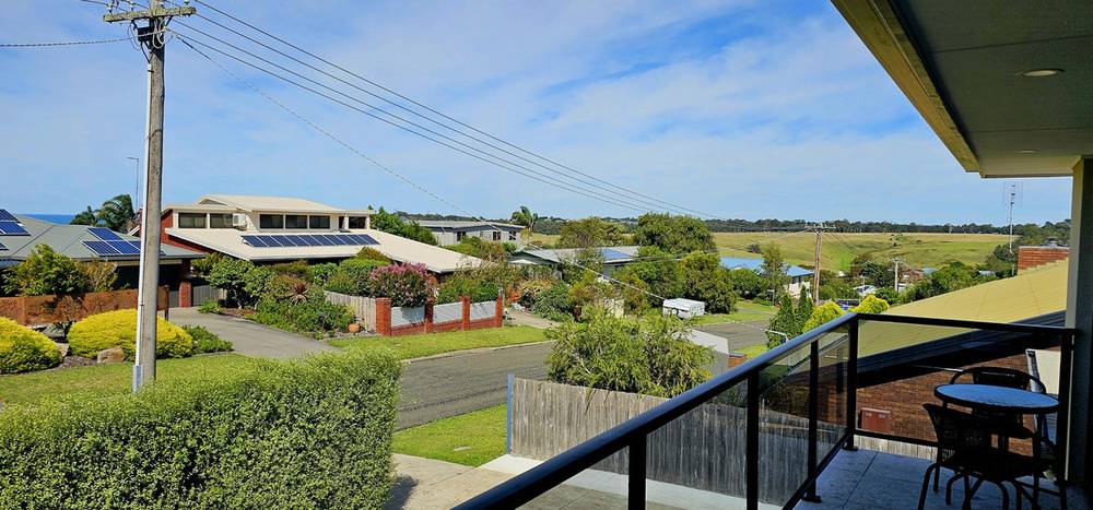 21 Periwinkle Drive, Lakes Entrance, VIC 3909