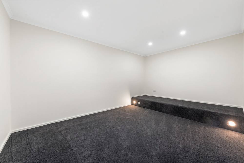 21 Periwinkle Drive, Lakes Entrance, VIC 3909