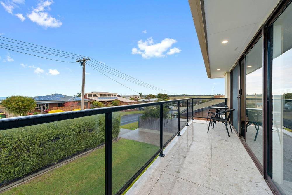 21 Periwinkle Drive, Lakes Entrance, VIC 3909