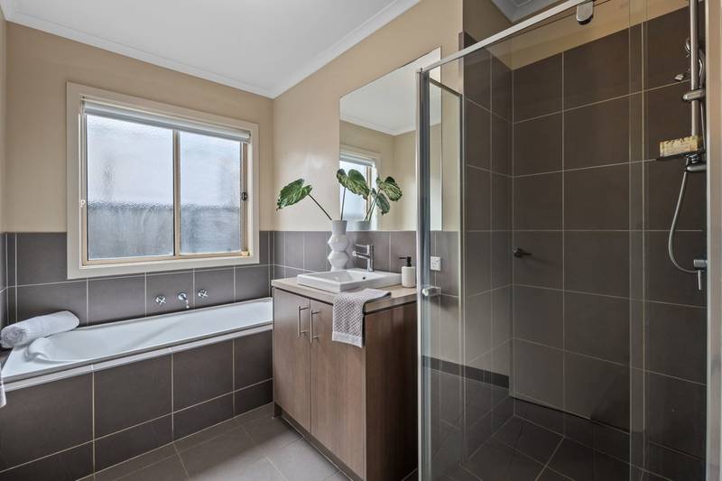 24 Mintarra Rd, Tarneit, VIC 3029