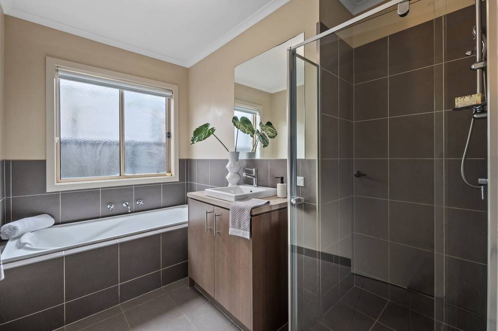 24 Mintarra Rd, Tarneit, VIC 3029