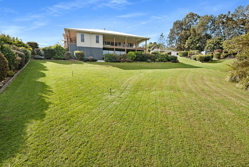 18 Greenfields Ct, Maleny, QLD 4552