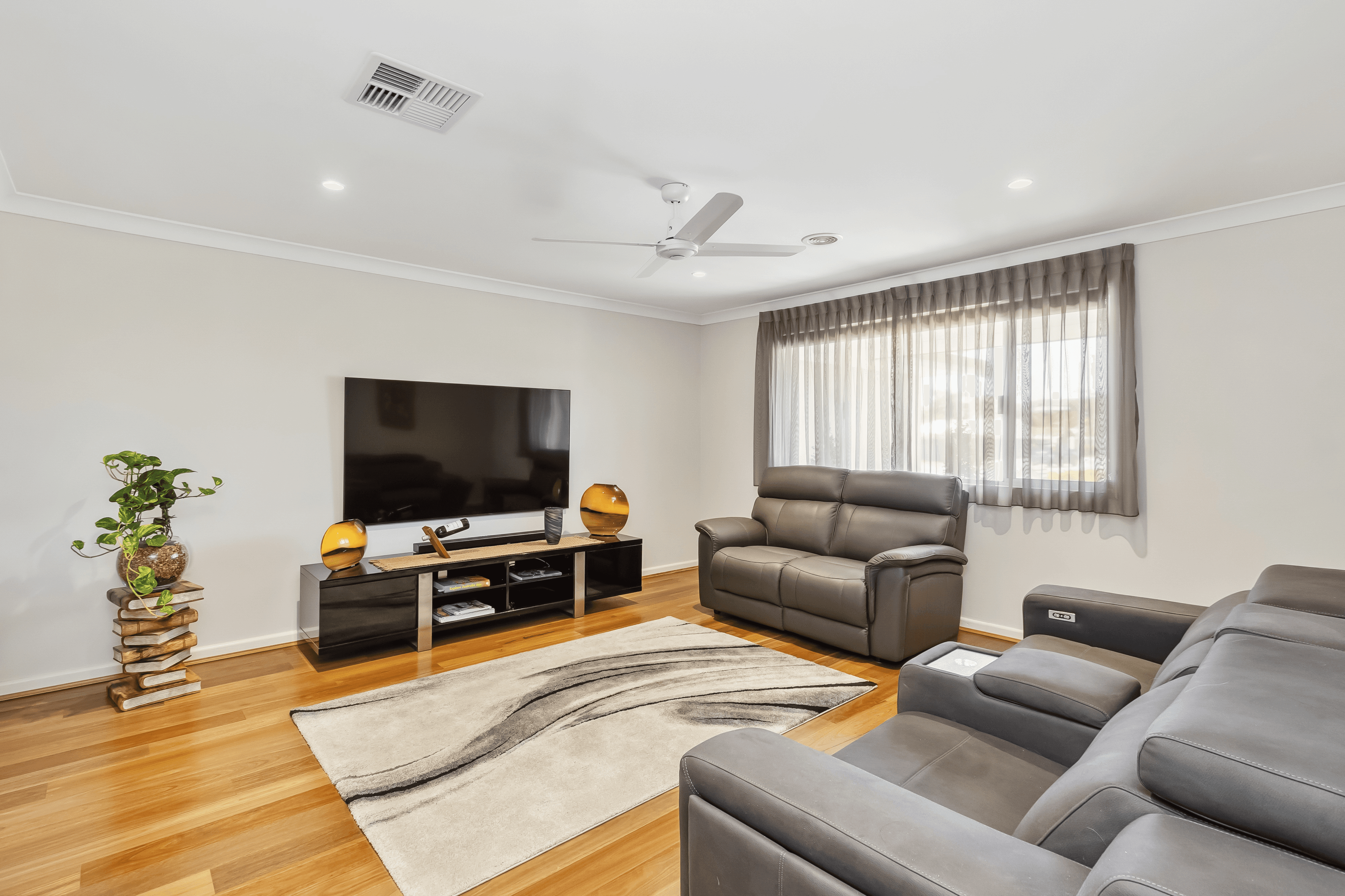 14 Bicheno Way, Willetton, WA 6155