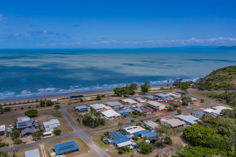 8 Ti Tree Avenue, CONWAY BEACH, QLD 4800