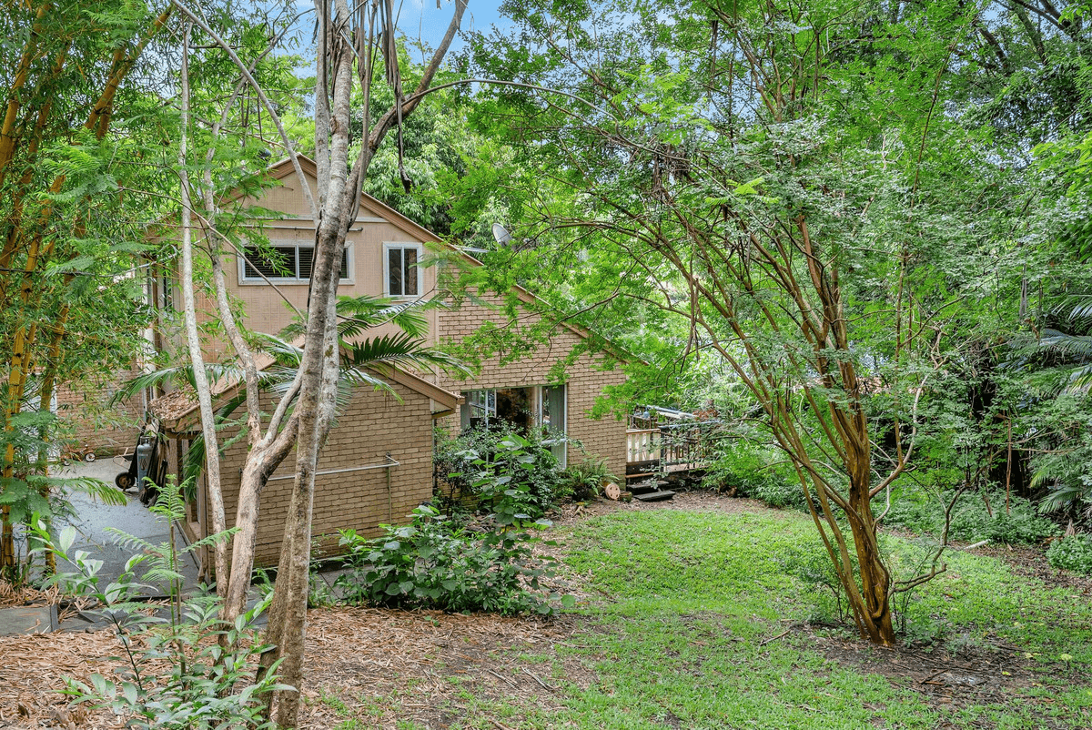 11 Walgooan Way, Ocean Shores, NSW 2483