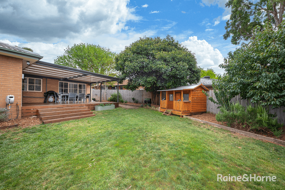 36 McEwen Drive, SUNBURY, VIC 3429