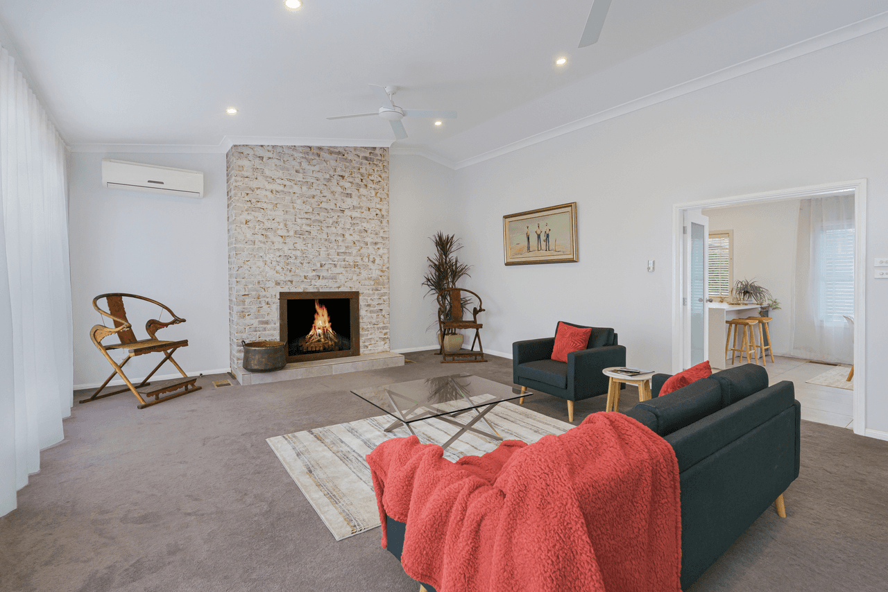 1 Hercules Close, MOSS VALE, NSW 2577