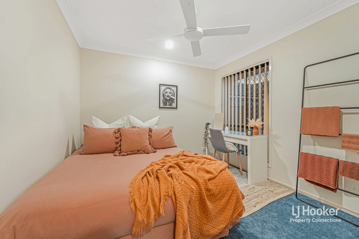 4 Castlewellan Circuit, Warner, QLD 4500