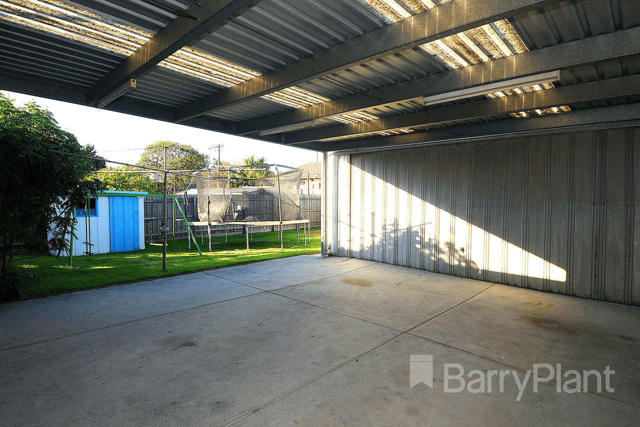 18 Nigra Street, Doveton, VIC 3177