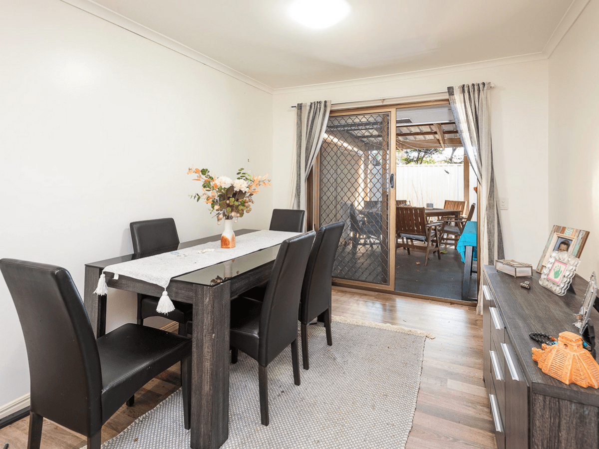 1/4 Columbia Court, Oxenford, QLD 4210