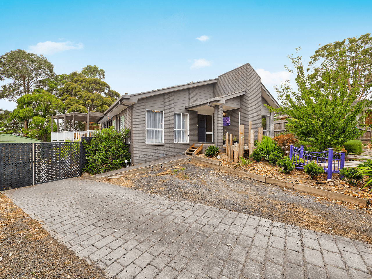 5 Martin Place, PAKENHAM, VIC 3810