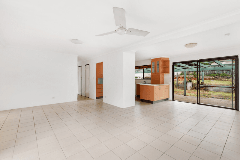 6 Barokee Dr, TANAH MERAH, QLD 4128