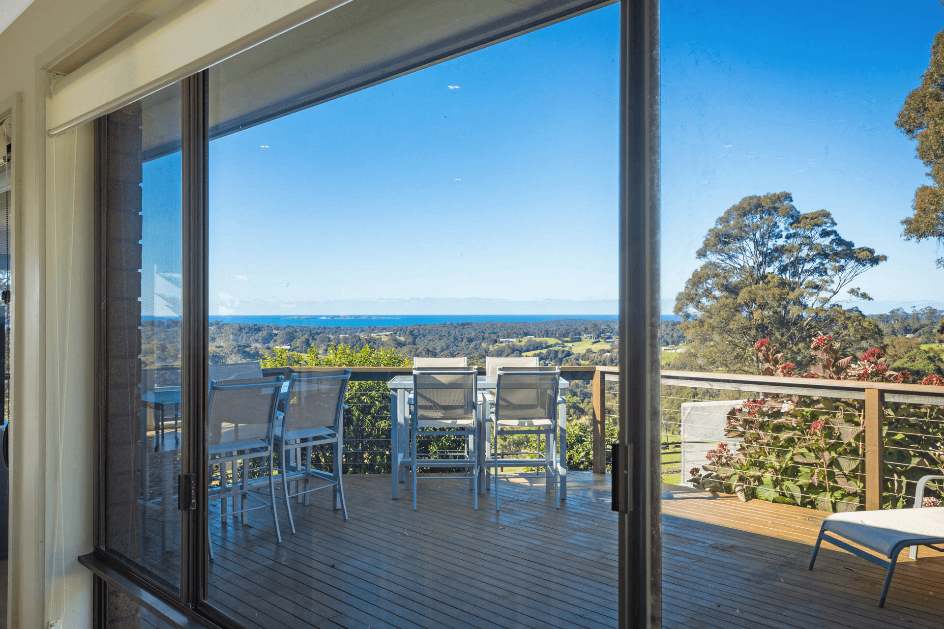 233 Wagonga Scenic Drive, NAROOMA, NSW 2546