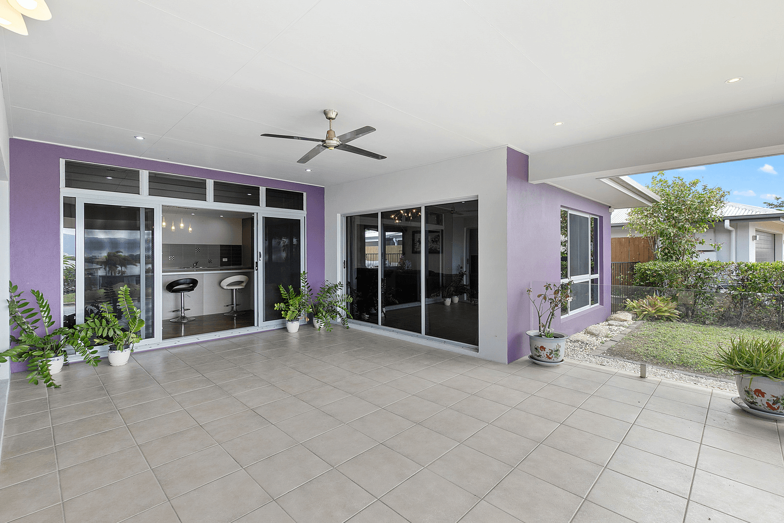 27 Pelling Close, KANIMBLA, QLD 4870