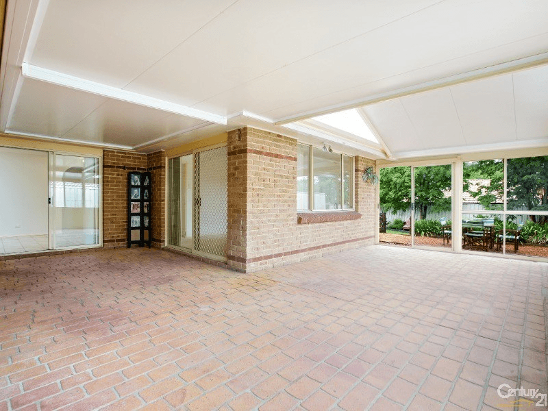 37 Currawong Road, Green Valley, NSW 2168